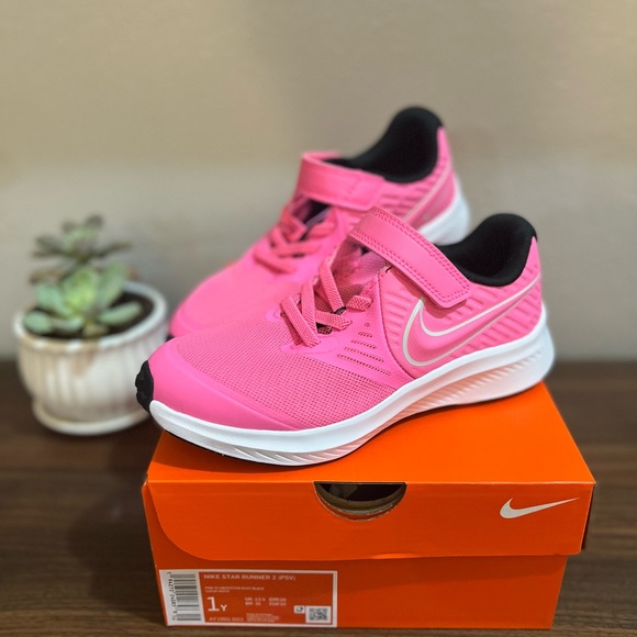 Nike Other - [Sold] Nike Star Runner 2